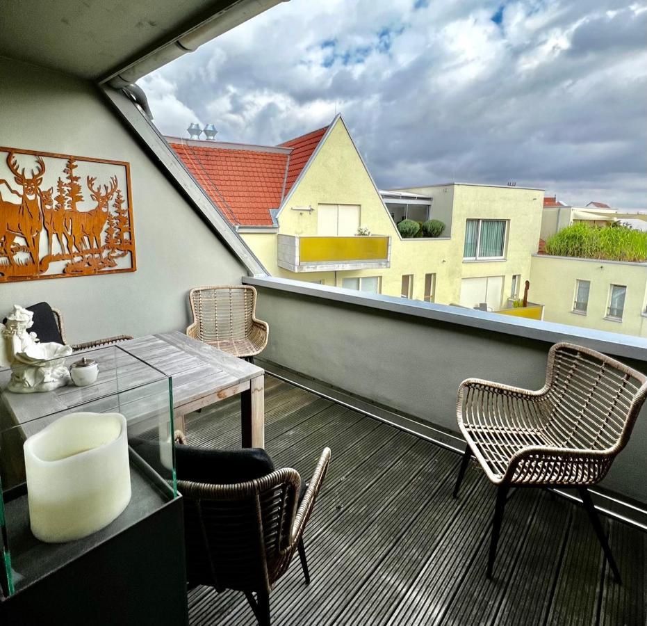 Schottennester Schlafen An Der Kraemerbruecke Erfurt Exterior foto