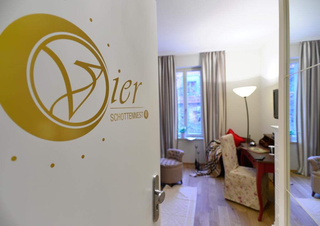 Schottennester Schlafen An Der Kraemerbruecke Erfurt Cameră foto